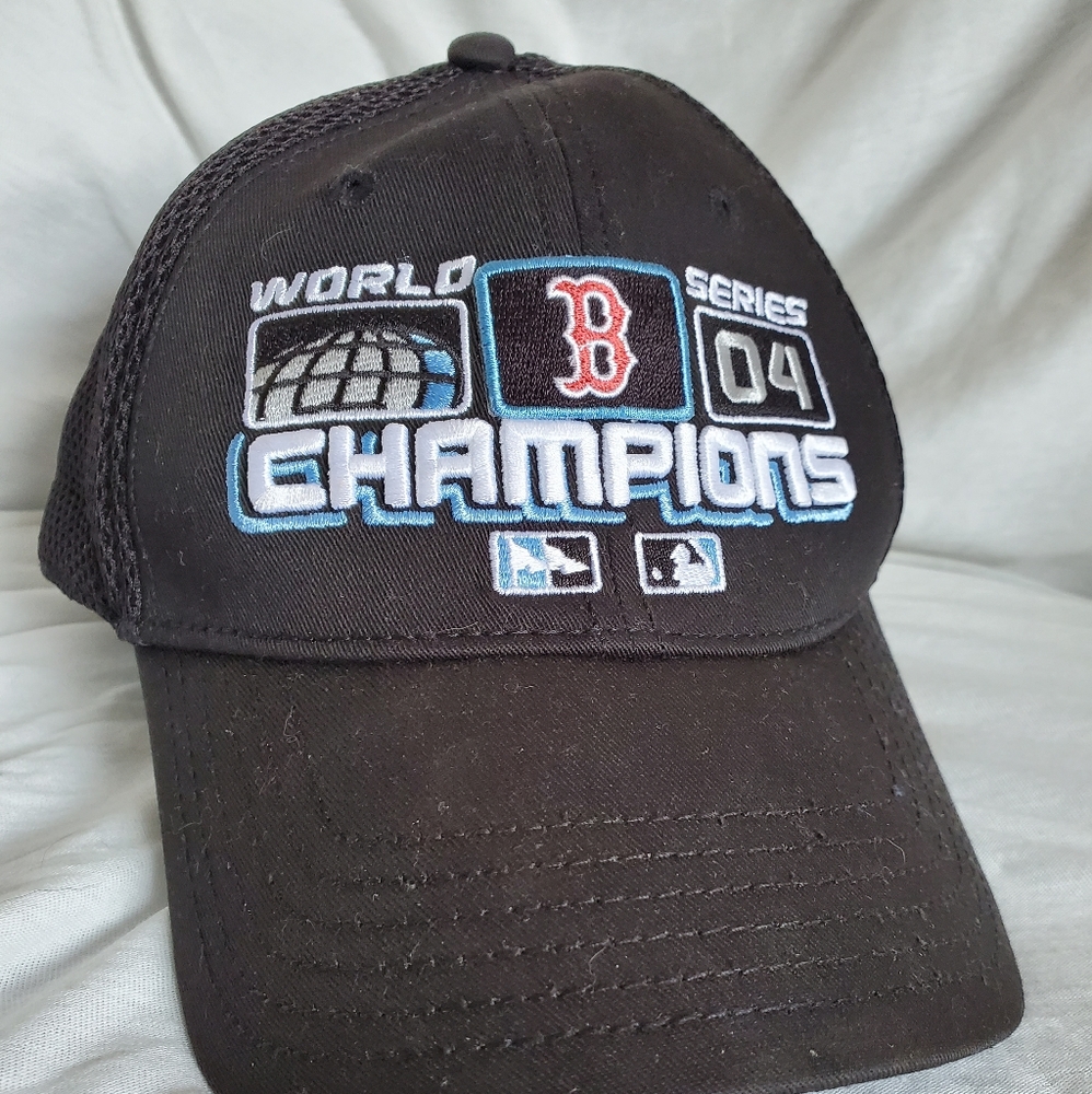 New Boston Red Sox 2004 champion hat